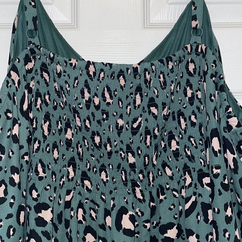 Torrid Green Leopard Print Georgette Button-Front Cami - Picture 6 of 10